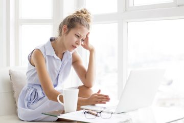 Anxietatea socială: cum recunoști frica de judecată și cum o poți depăși anxietatea sociala